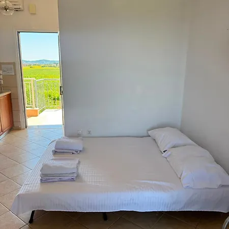 Nero Apartment